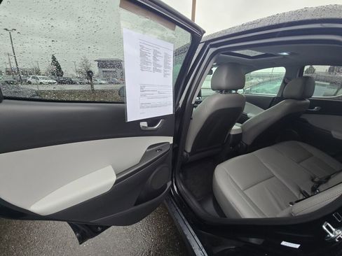 Used 2023 Hyundai Kona SEL w/ Cargo Package image 12