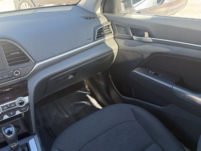 Used 2020 Hyundai Elantra SEL w/ Cargo Package (C1) FWD image 15