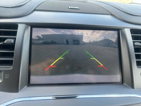 Used 2014 Lincoln MKS AWD w/ Equipment Group 201A image 20