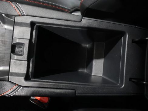 Used 2025 Nissan Kicks SR image 34