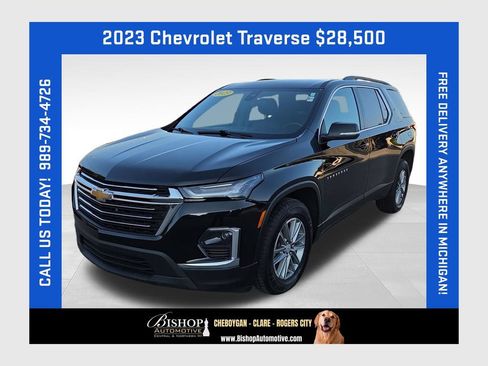Used 2023 Chevrolet Traverse LT w/ LPO, Floor Liner Package AWD/4WD image 1