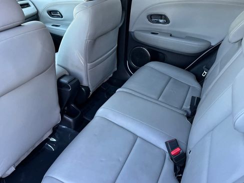 Used 2016 Honda HR-V EX-L image 4