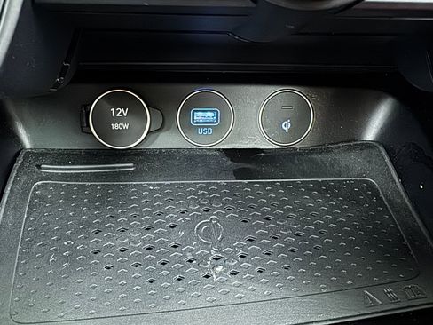 Used 2023 Genesis G70 2.0T w/ Sport Prestige Package image 22