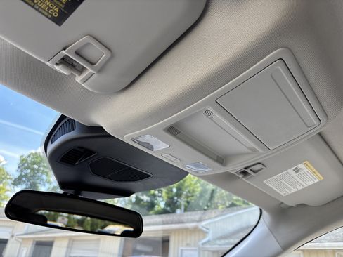 Used 2022 Ford Escape SE FWD image 23