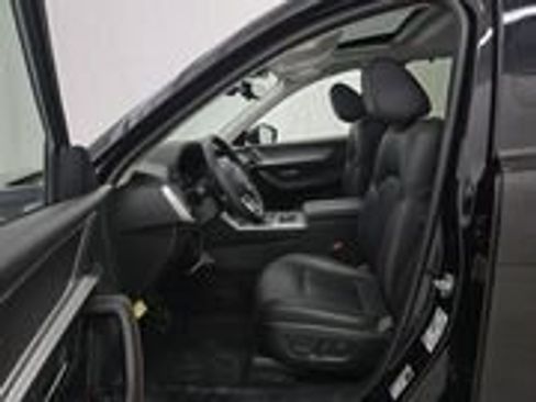 Used 2024 MAZDA CX-90 Plug-In Hybrid w/ Preferred image 3