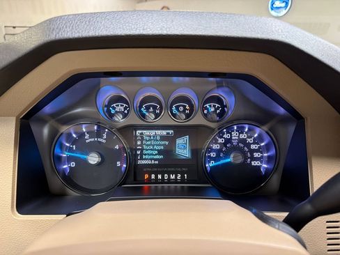 Used 2015 Ford F250 King Ranch w/ FX4 Off-Road Package AWD/4WD image 16