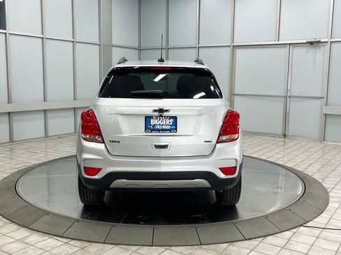 Used 2020 Chevrolet Trax LT w/ Redline Edition image 7