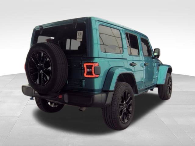Used 2024 Jeep Wrangler Unlimited Sahara AWD/4WD image 6