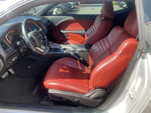 Used 2023 Dodge Challenger SRT Hellcat w/ Driver Convenience Group RWD image 17