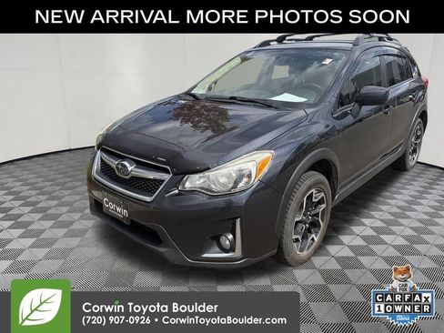 Used 2017 Subaru Crosstrek 2.0i Premium AWD/4WD image 3