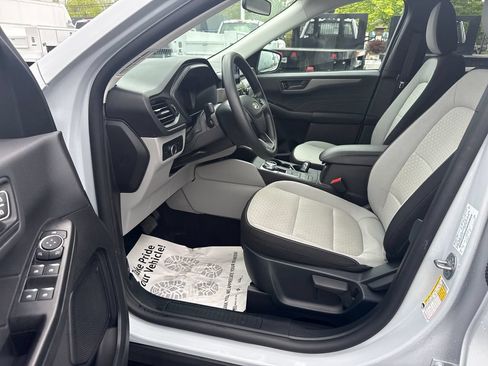 Used 2025 Ford Escape Active FWD image 22