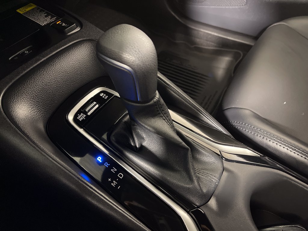 Certified 2025 Toyota Corolla XSE FWD image 22