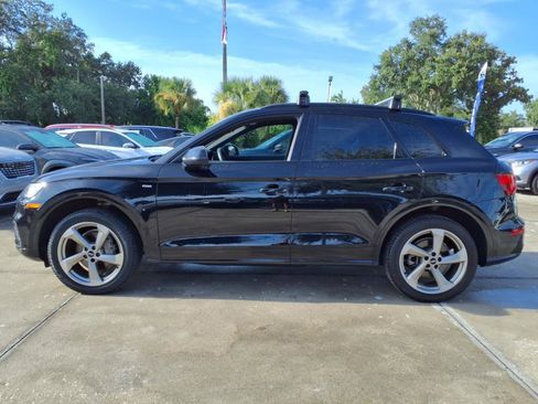 Used 2020 Audi Q5 2.0T Titanium Premium Plus w/ Premium Plus Package image 4