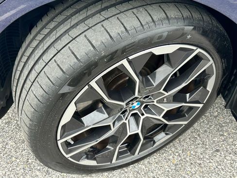 Used 2024 BMW X7 xDrive40i w/ Executive Package image 29