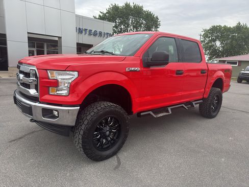 Used 2017 Ford F150 XLT AWD/4WD image 3