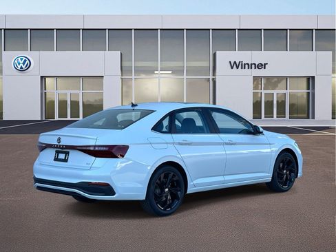 New 2026 Volkswagen Jetta SE image 5