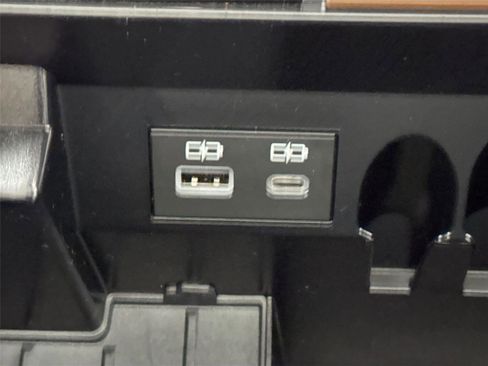 Used 2022 Toyota Tundra 1794 Edition image 37