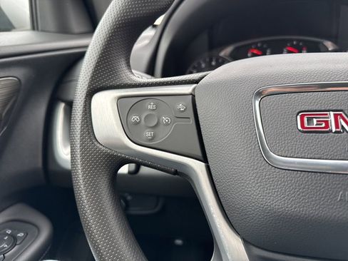 Used 2022 GMC Terrain SLE w/ Driver Convenience Package image 15