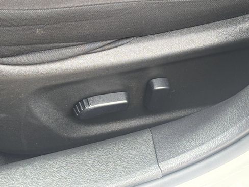 Used 2025 Nissan Altima 2.5 SV FWD image 22