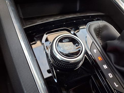 New 2026 GMC Canyon Elevation w/ Convenience Package image 6