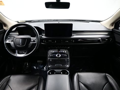 Used 2023 Lincoln Nautilus FWD w/ Premium Package image 12