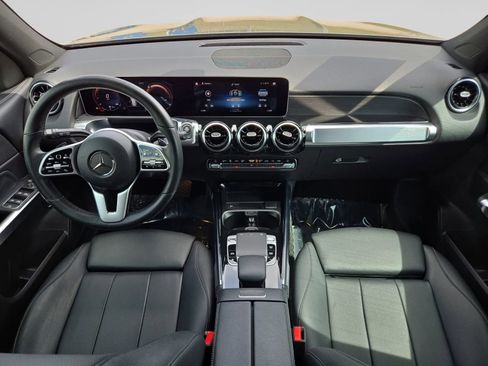 Used 2020 Mercedes-Benz GLB 250 image 19
