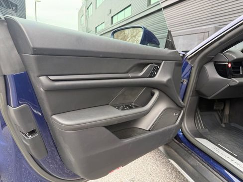 Certified 2023 Porsche Taycan 4S image 18