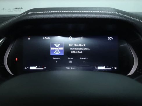 Used 2023 Jeep Grand Cherokee Limited w/ Luxury Tech Group II image 26