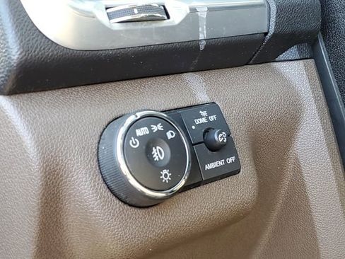 Used 2014 GMC Acadia SLT image 34