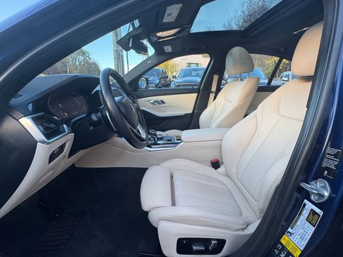 Used 2019 BMW 330i xDrive Sedan w/ Driving Assistance Package image 13