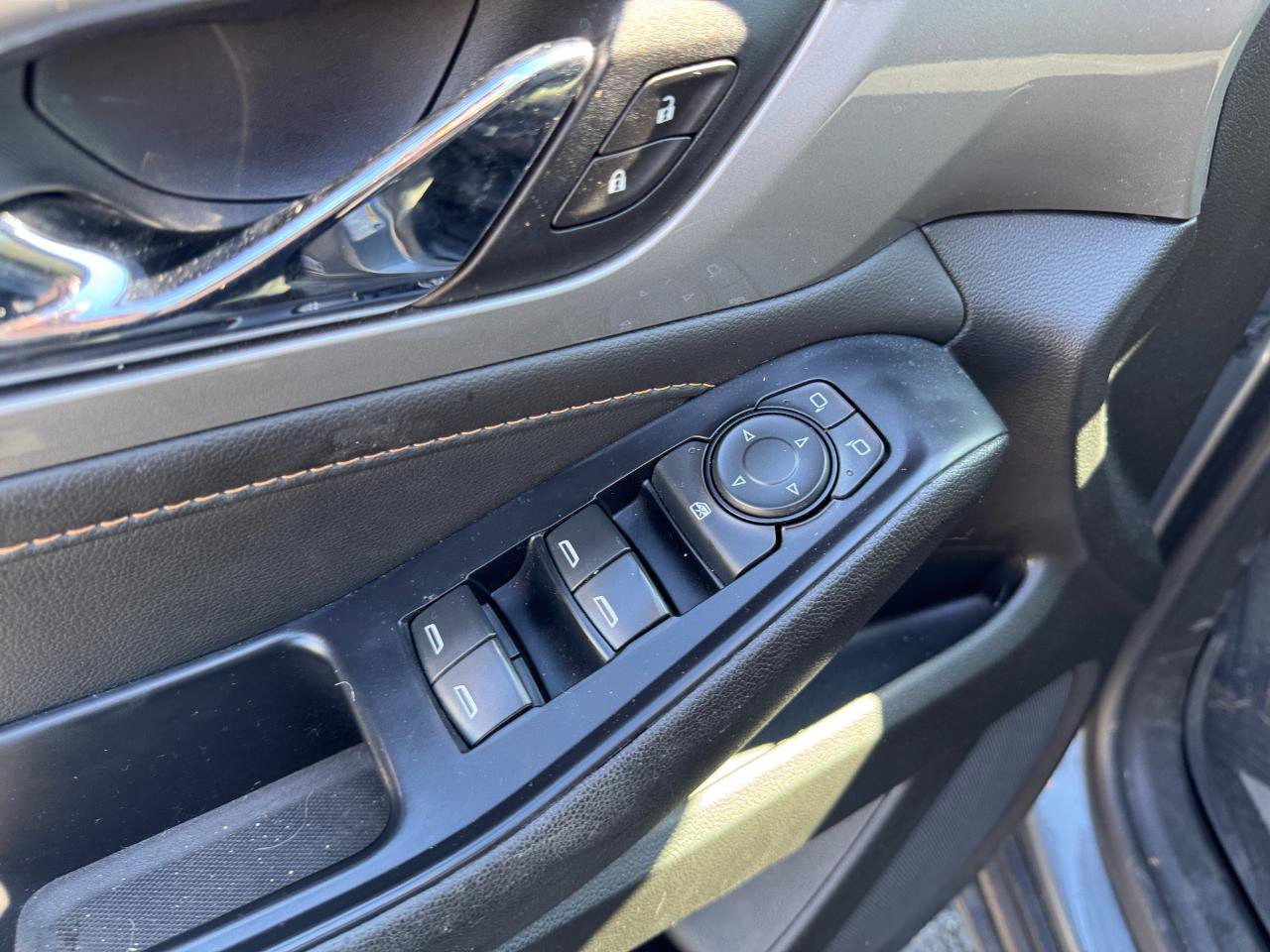 Used 2021 Chevrolet Traverse LS w/ LPO, Floor Liner Package FWD image 18