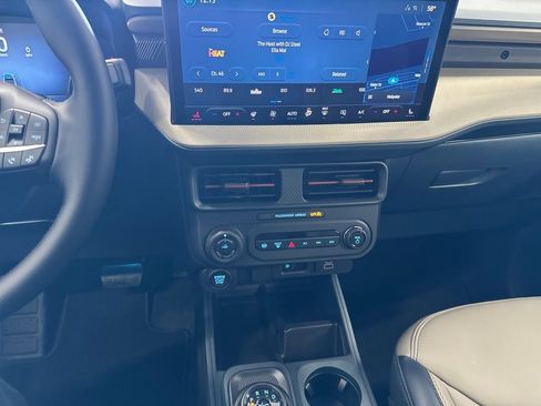 New 2026 Ford Maverick Lariat AWD/4WD image 17