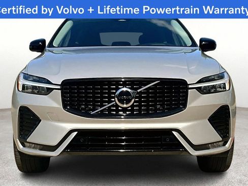 Used 2025 Volvo XC60 B5 Plus image 5