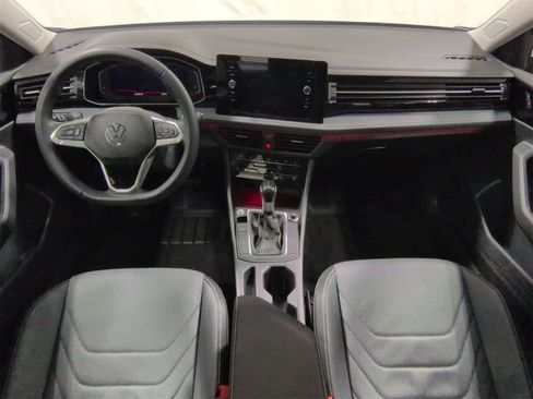 Used 2025 Volkswagen Jetta SEL image 16