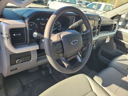 New 2025 Ford F550 4x4 SuperCab Super Duty image 19