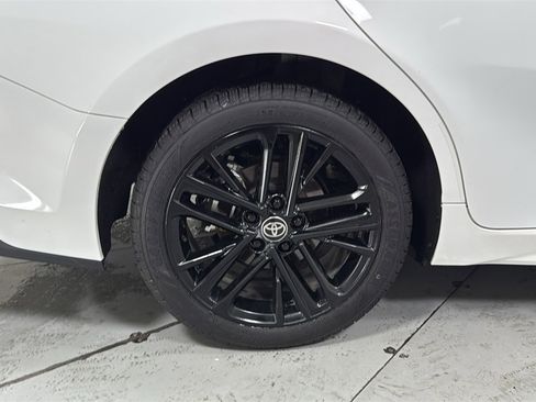 Used 2025 Toyota Camry SE image 22