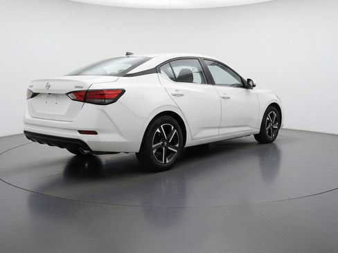 Used 2025 Nissan Sentra SV FWD image 7