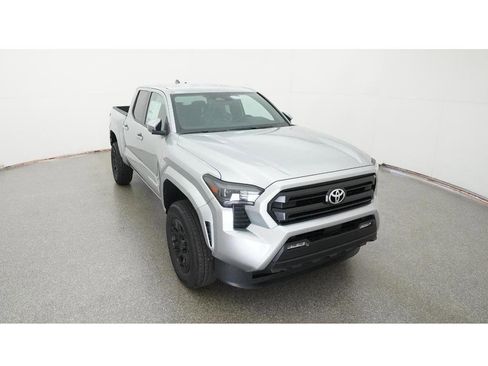 New 2025 Toyota Tacoma SR5 image 14