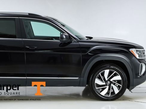 Used 2025 Volkswagen Atlas SEL AWD/4WD image 52