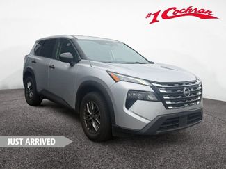 Used 2024 Nissan Rogue S AWD/4WD video 1