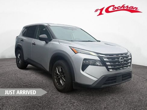 Used 2024 Nissan Rogue S AWD/4WD image 1