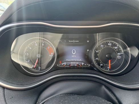 Used 2019 Jeep Cherokee Limited AWD/4WD image 8