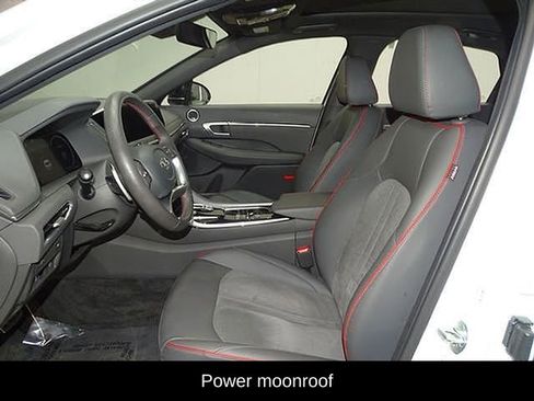 Used 2022 Hyundai Sonata SEL Plus image 11