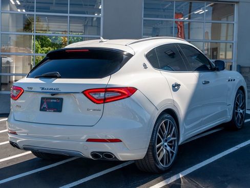 Used 2018 Maserati Levante S GranLusso AWD/4WD image 15