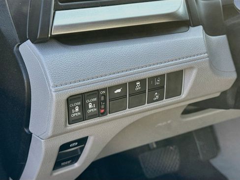 Used 2019 Honda Odyssey EX-L image 10