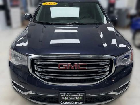 Used 2019 GMC Acadia SLT image 2
