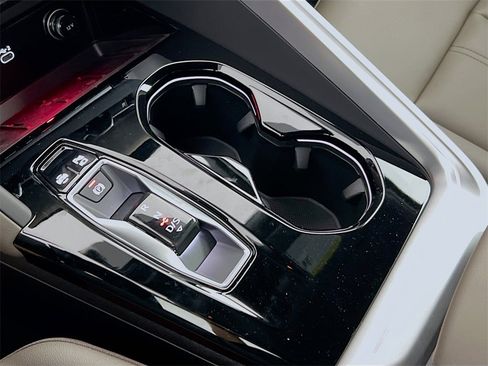 New 2025 Audi Q5 Premium image 17