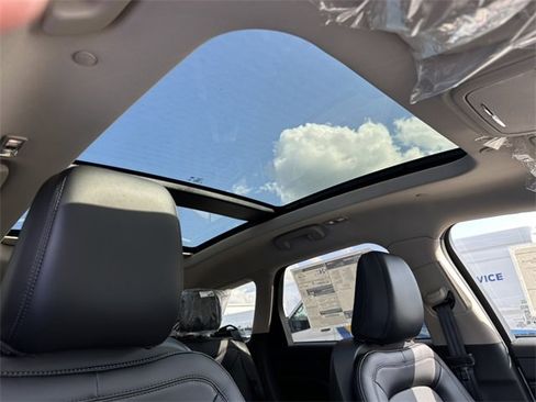 New 2025 Lincoln Corsair Reserve w/ Jet Appearance Package image 14