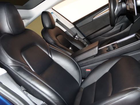 Used 2021 Tesla Model 3 Standard Range Plus RWD image 40