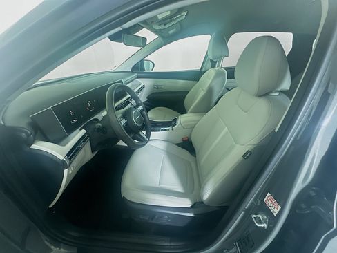 Used 2025 Hyundai Tucson SEL FWD image 13
